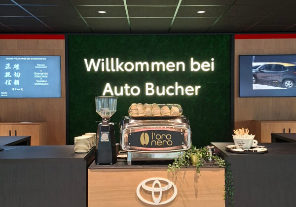 Auto Bucher News Impressionen Rueckblick Eroeffnung 01