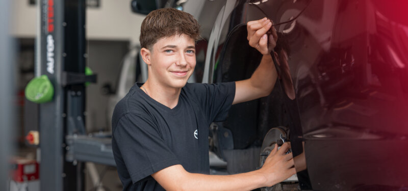 Auto Bucher News Hero Tino Gander